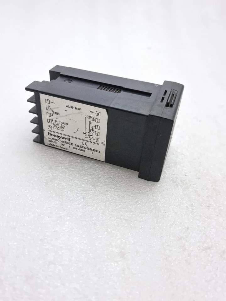 Honeywell DC1010CT-101000-E Temperature Controller Ac 85~265V Used-Tested